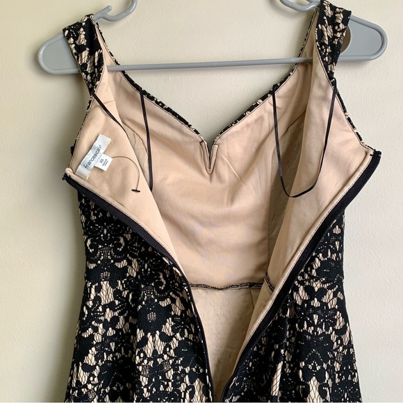 Francesca's Black Lace Overlay Sweetheart Fit & Flare Mini Dress SZ XS - Picture 5 of 6